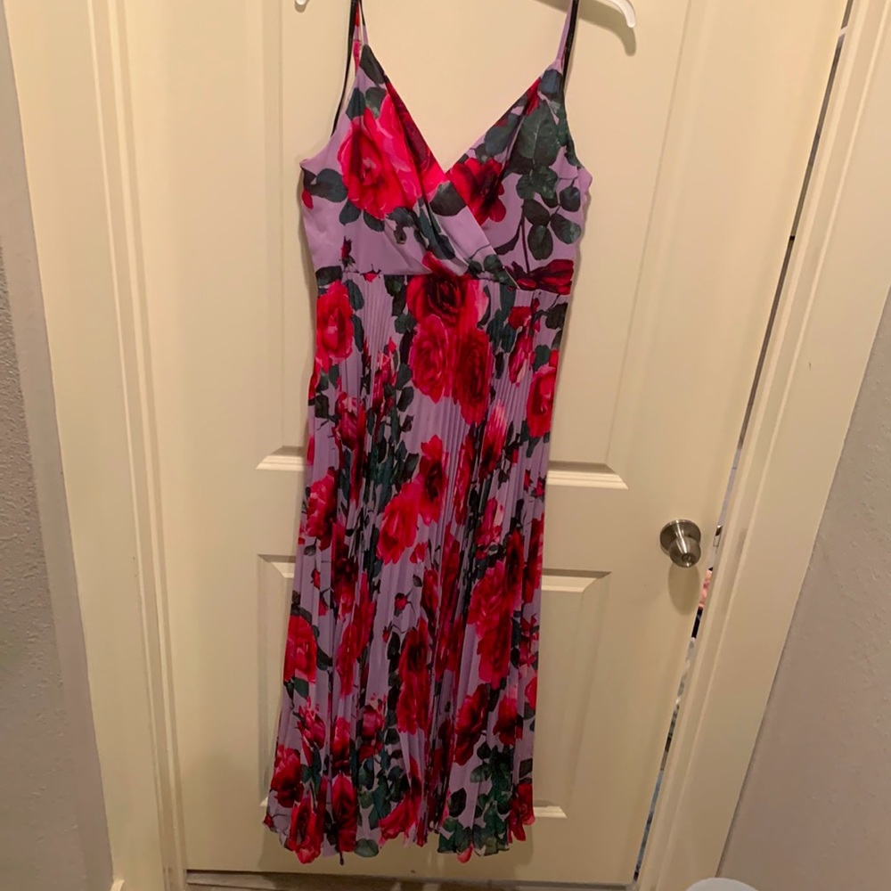 Beautiful flowery pleated evening gown